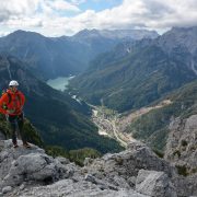 Tiefblick nach Raibl und zum Raibler See